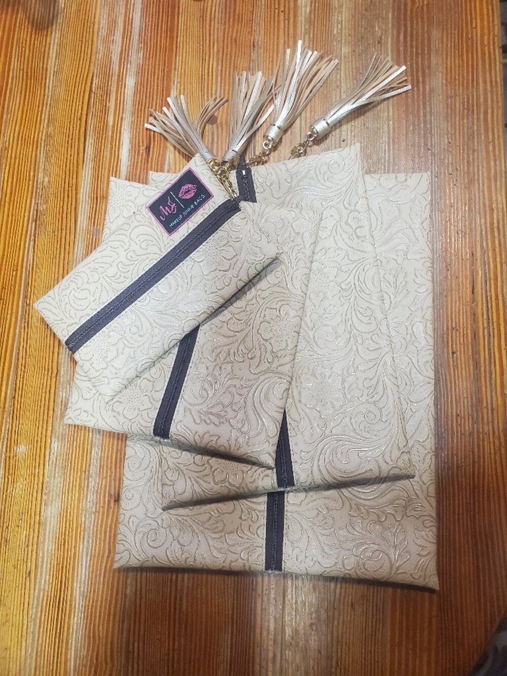 New!! Makeup Junkie travel set